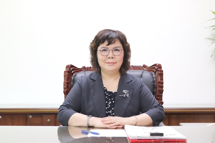 校長 李碧娥  博士圖片